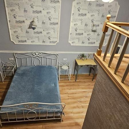 Apartament On Aghmashenebeli 26 Tbilisi Ngoại thất bức ảnh