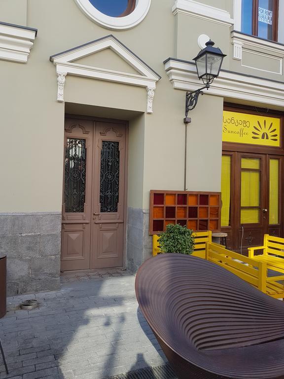 Apartament On Aghmashenebeli 26 Tbilisi Ngoại thất bức ảnh