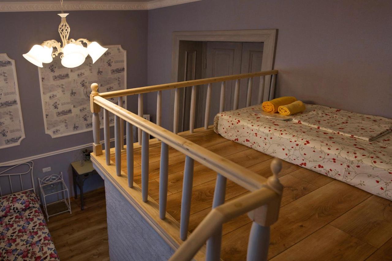 Apartament On Aghmashenebeli 26 Tbilisi Ngoại thất bức ảnh